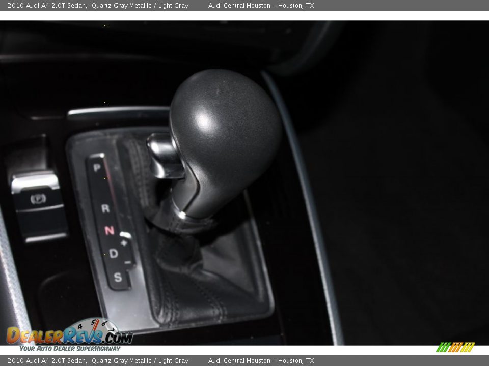2010 Audi A4 2.0T Sedan Quartz Gray Metallic / Light Gray Photo #26