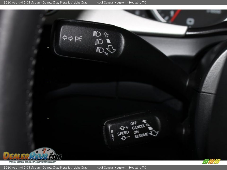 2010 Audi A4 2.0T Sedan Quartz Gray Metallic / Light Gray Photo #32