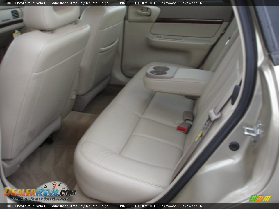 2005 Chevrolet Impala LS Sandstone Metallic / Neutral Beige Photo #11