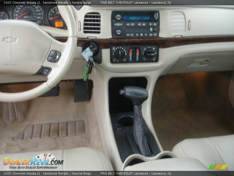 2005 Chevrolet Impala LS Sandstone Metallic / Neutral Beige Photo #12