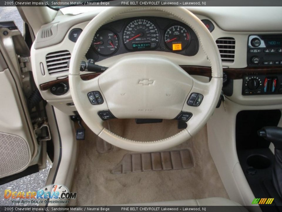 2005 Chevrolet Impala LS Steering Wheel Photo #13
