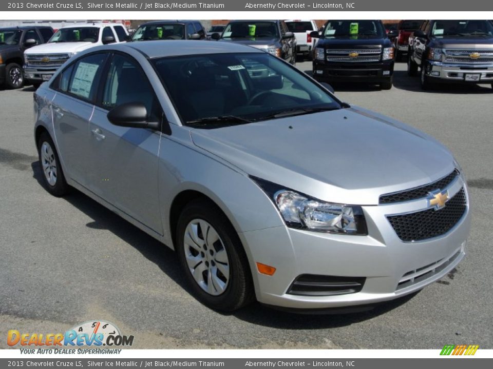 2013 Chevrolet Cruze LS Silver Ice Metallic / Jet Black/Medium Titanium Photo #1