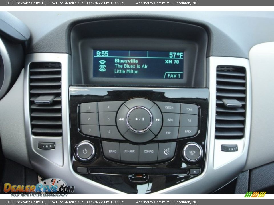 2013 Chevrolet Cruze LS Silver Ice Metallic / Jet Black/Medium Titanium Photo #12