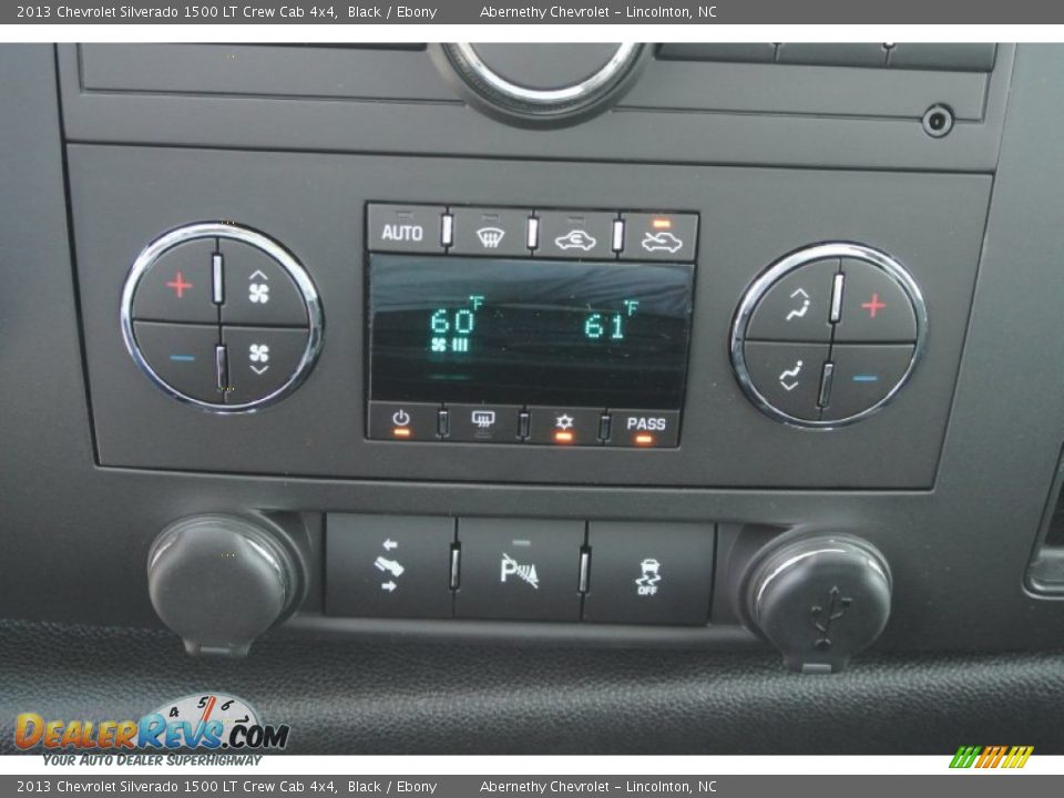 2013 Chevrolet Silverado 1500 LT Crew Cab 4x4 Black / Ebony Photo #10