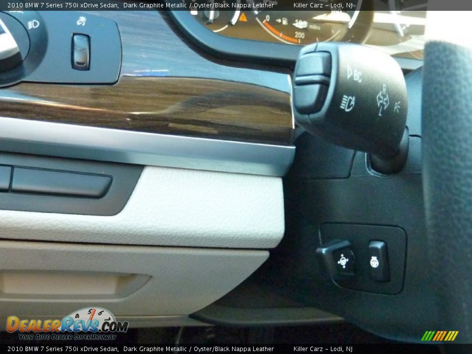 2010 BMW 7 Series 750i xDrive Sedan Dark Graphite Metallic / Oyster/Black Nappa Leather Photo #18