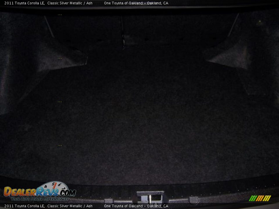 2011 Toyota Corolla LE Classic Silver Metallic / Ash Photo #9