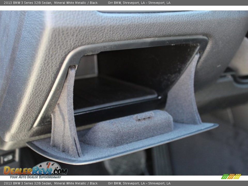 2013 BMW 3 Series 328i Sedan Mineral White Metallic / Black Photo #32