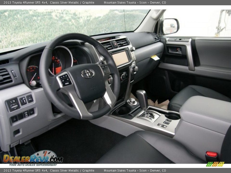2013 Toyota 4Runner SR5 4x4 Classic Silver Metallic / Graphite Photo #5
