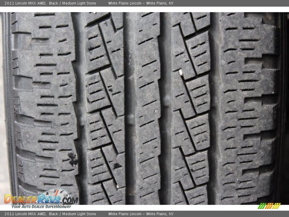 2011 Lincoln MKX AWD Black / Medium Light Stone Photo #3