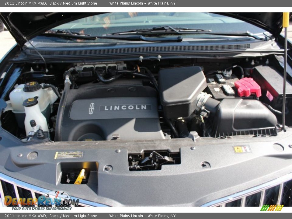 2011 Lincoln MKX AWD Black / Medium Light Stone Photo #28