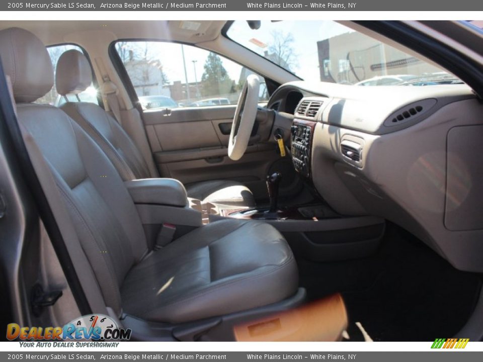 2005 Mercury Sable LS Sedan Arizona Beige Metallic / Medium Parchment Photo #14