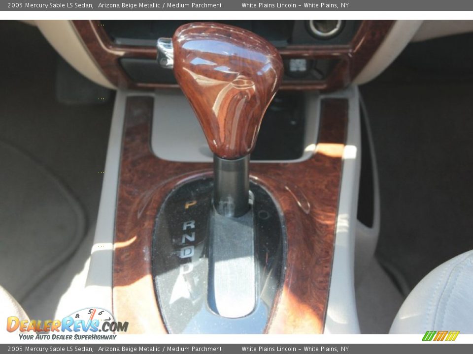 2005 Mercury Sable LS Sedan Arizona Beige Metallic / Medium Parchment Photo #26