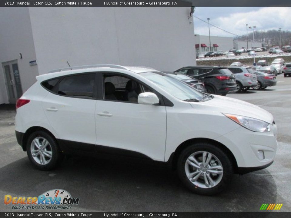 2013 Hyundai Tucson GLS Cotton White / Taupe Photo #3