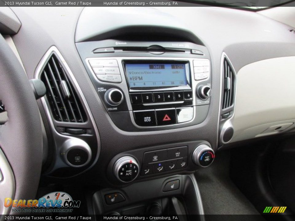 2013 Hyundai Tucson GLS Garnet Red / Taupe Photo #9