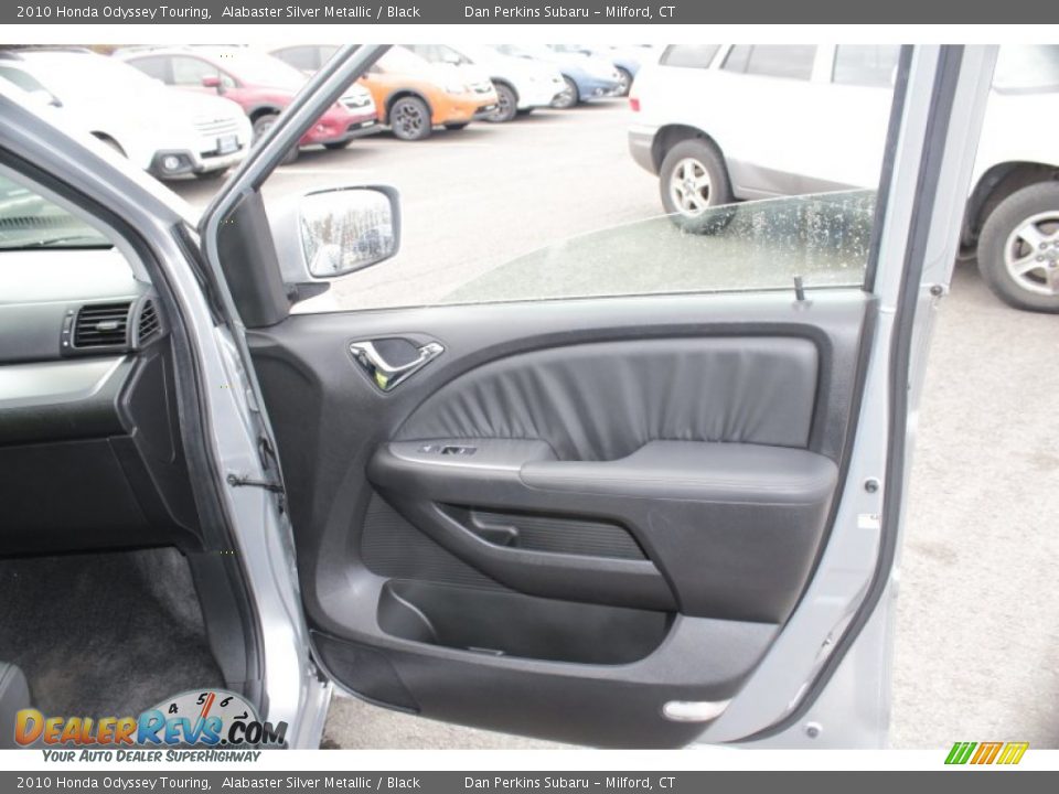 2010 Honda Odyssey Touring Alabaster Silver Metallic / Black Photo #26