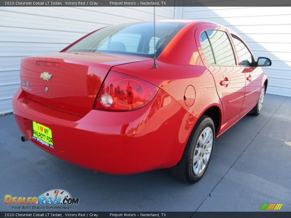 2010 Chevrolet Cobalt LT Sedan Victory Red / Gray Photo #4