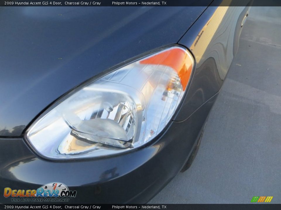 2009 Hyundai Accent GLS 4 Door Charcoal Gray / Gray Photo #9