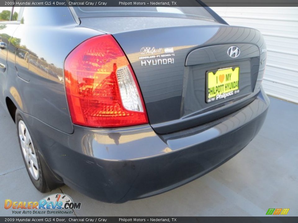 2009 Hyundai Accent GLS 4 Door Charcoal Gray / Gray Photo #22