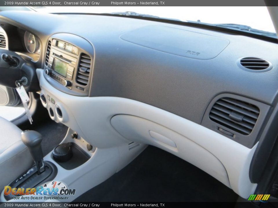 2009 Hyundai Accent GLS 4 Door Charcoal Gray / Gray Photo #27