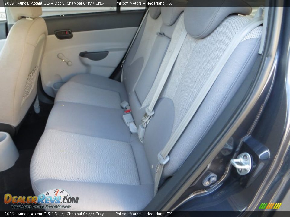 2009 Hyundai Accent GLS 4 Door Charcoal Gray / Gray Photo #33