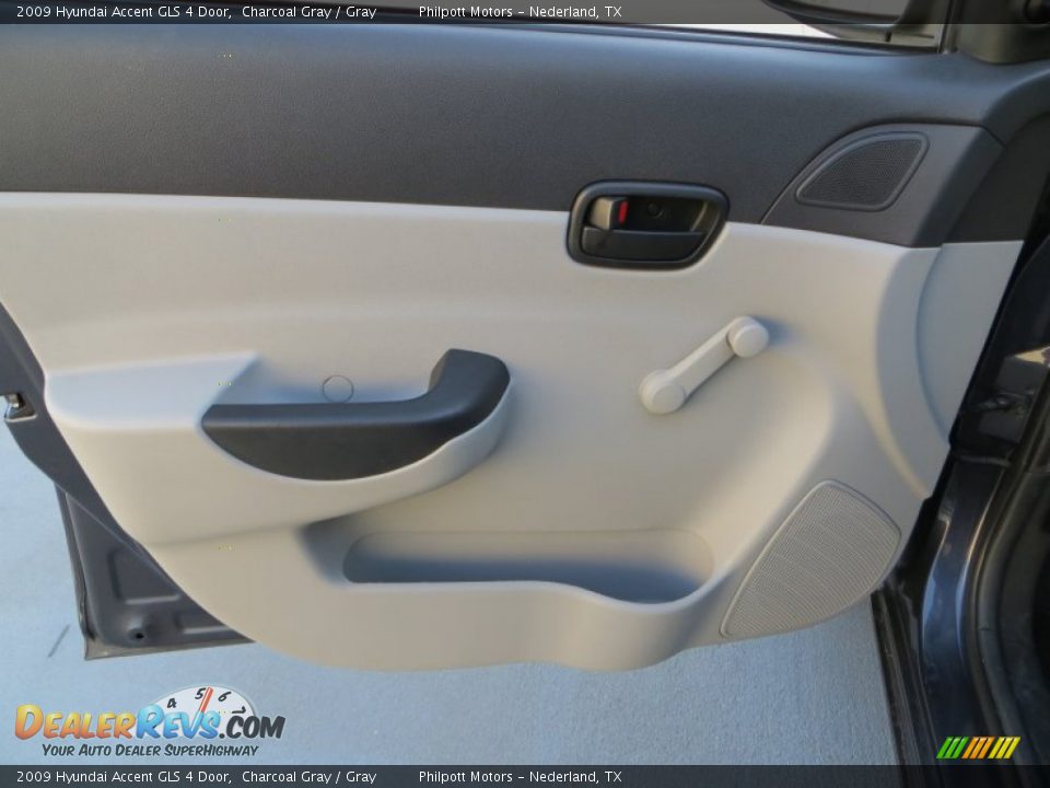 2009 Hyundai Accent GLS 4 Door Charcoal Gray / Gray Photo #34