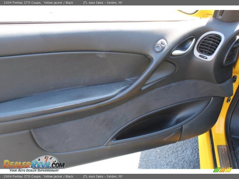 2004 Pontiac GTO Coupe Yellow Jacket / Black Photo #12