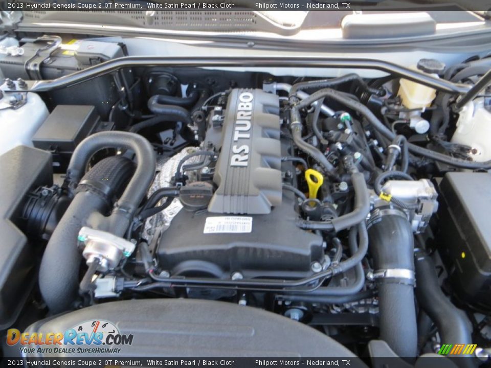 2013 Hyundai Genesis Coupe 2.0T Premium White Satin Pearl / Black Cloth Photo #17