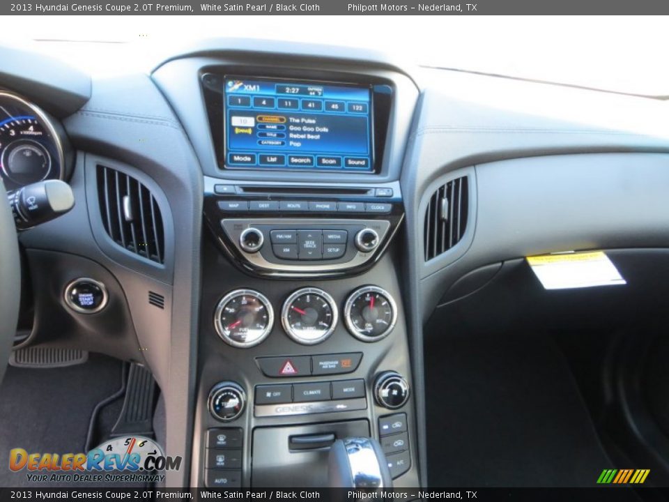 2013 Hyundai Genesis Coupe 2.0T Premium White Satin Pearl / Black Cloth Photo #25