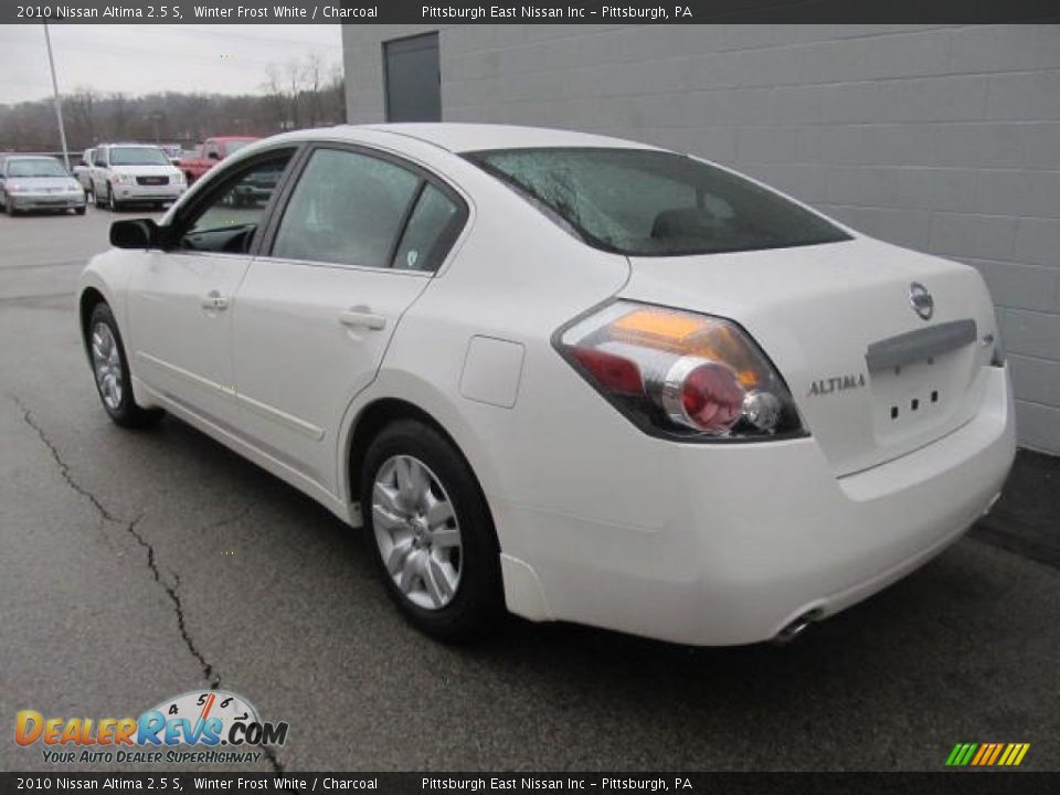 2010 Nissan Altima 2.5 S Winter Frost White / Charcoal Photo #3