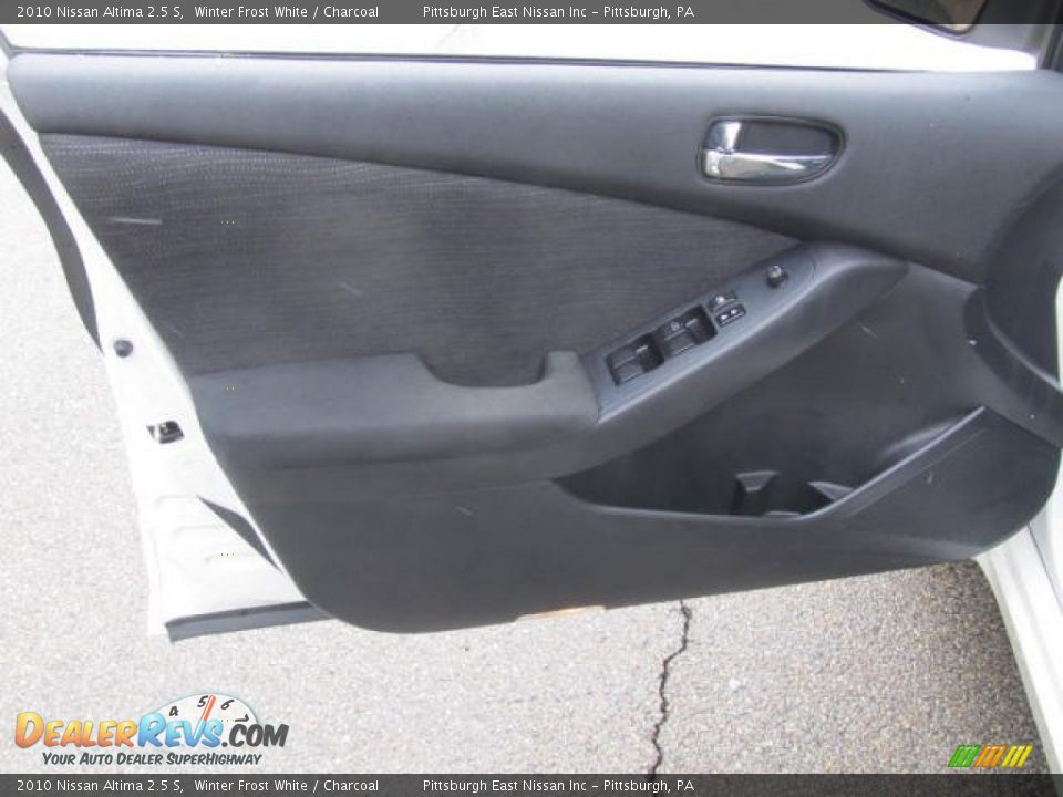 2010 Nissan Altima 2.5 S Winter Frost White / Charcoal Photo #7