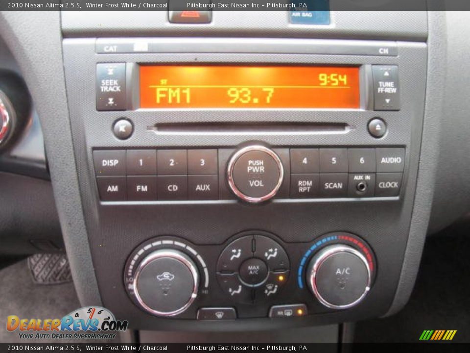 2010 Nissan Altima 2.5 S Winter Frost White / Charcoal Photo #11