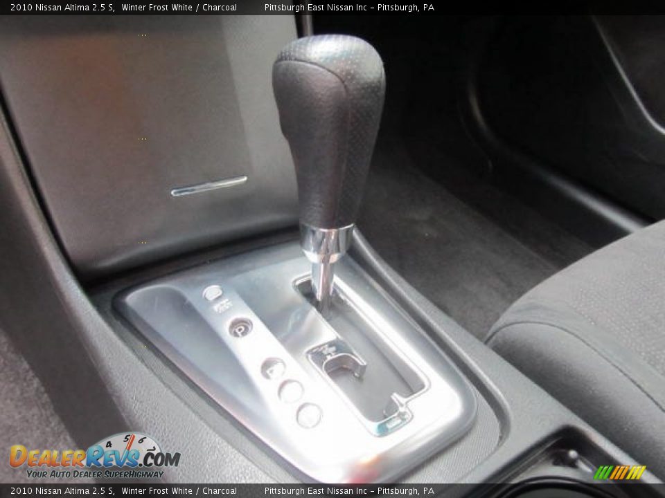 2010 Nissan Altima 2.5 S Winter Frost White / Charcoal Photo #12