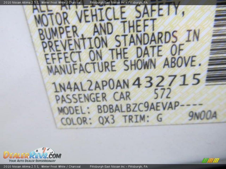 2010 Nissan Altima 2.5 S Winter Frost White / Charcoal Photo #14