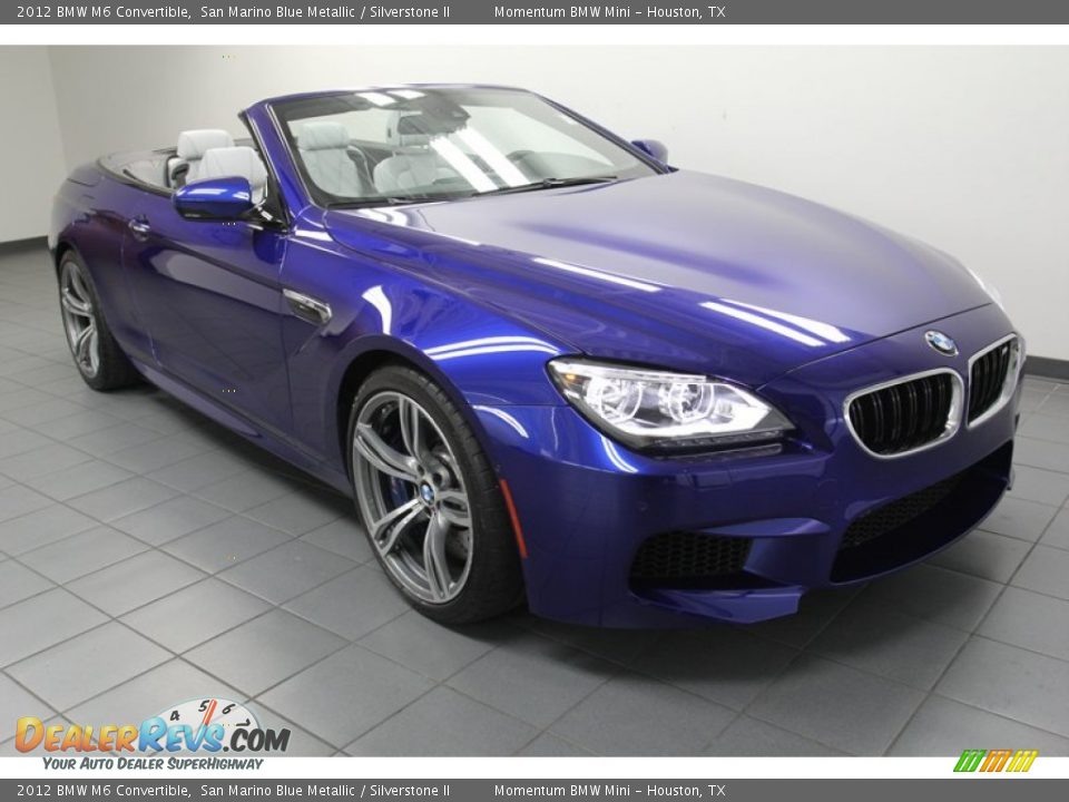 Front 3/4 View of 2012 BMW M6 Convertible Photo #1