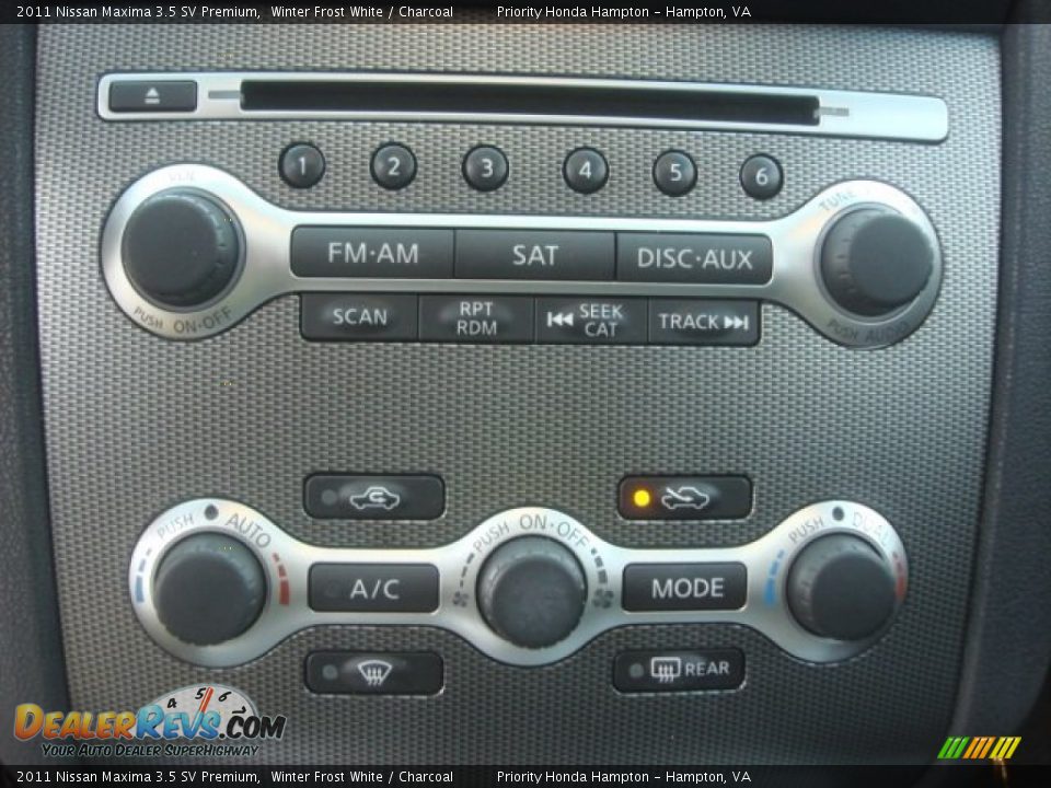 2011 Nissan Maxima 3.5 SV Premium Winter Frost White / Charcoal Photo #20