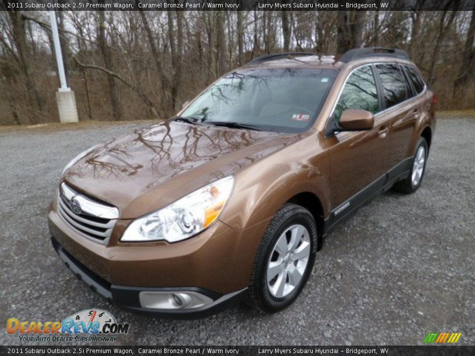 2011 Subaru Outback 2.5i Premium Wagon Caramel Bronze Pearl / Warm Ivory Photo #3