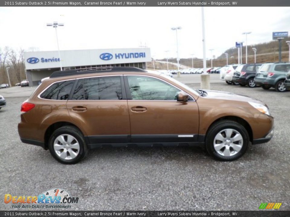 2011 Subaru Outback 2.5i Premium Wagon Caramel Bronze Pearl / Warm Ivory Photo #8