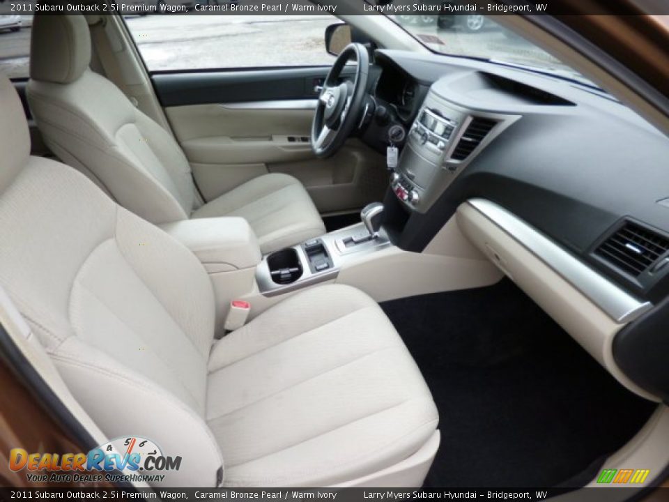 2011 Subaru Outback 2.5i Premium Wagon Caramel Bronze Pearl / Warm Ivory Photo #10