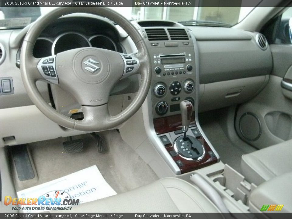 2006 Suzuki Grand Vitara Luxury 4x4 Clear Beige Metallic / Beige Photo #9
