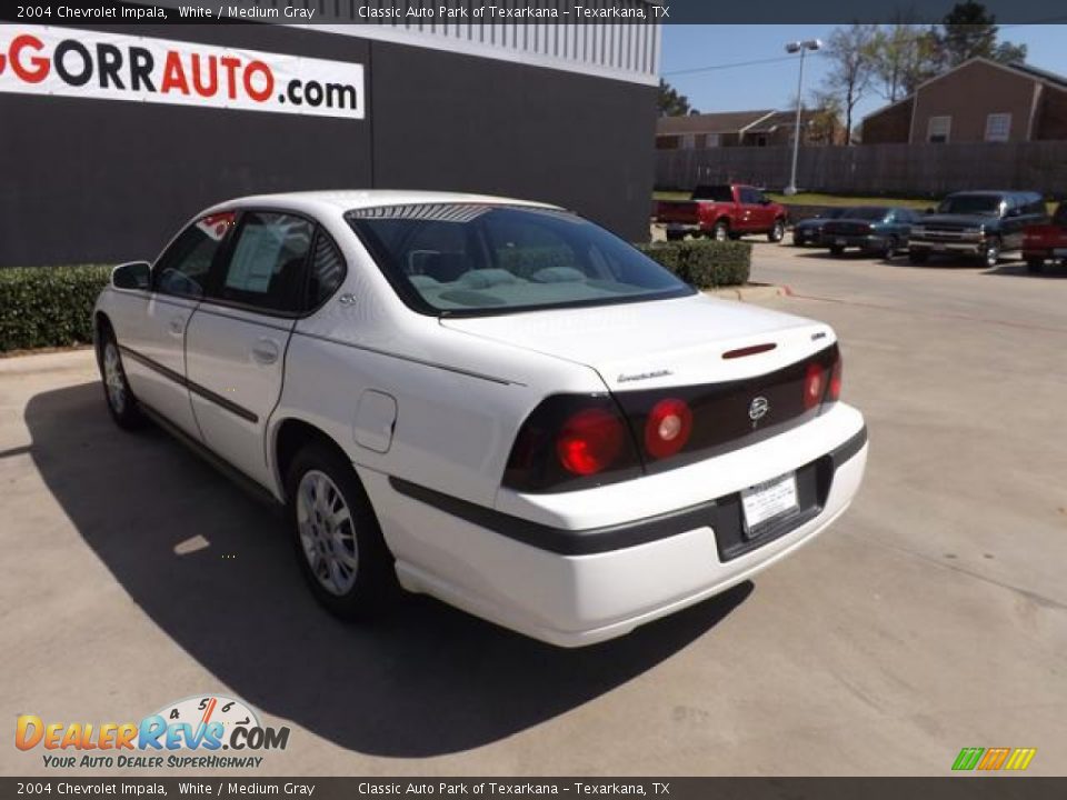 2004 Chevrolet Impala White / Medium Gray Photo #5