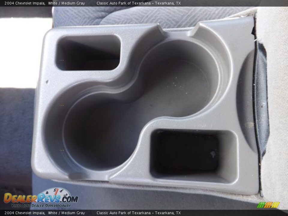 2004 Chevrolet Impala White / Medium Gray Photo #20