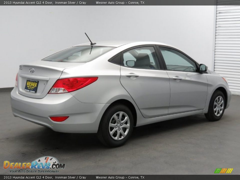 2013 Hyundai Accent GLS 4 Door Ironman Silver / Gray Photo #3