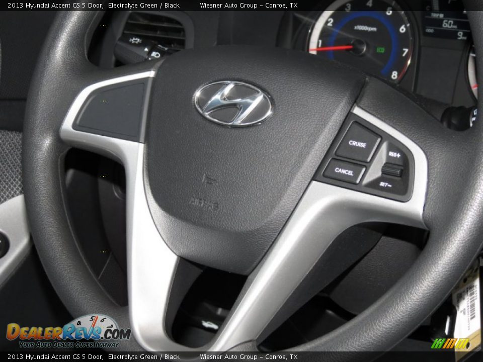 2013 Hyundai Accent GS 5 Door Electrolyte Green / Black Photo #5
