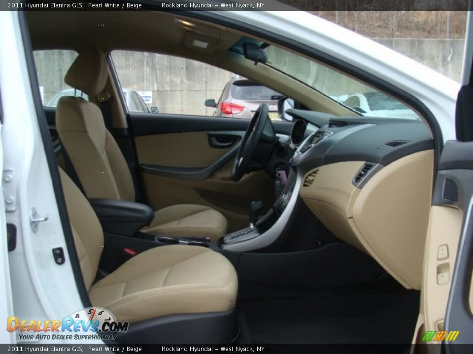 2011 Hyundai Elantra GLS Pearl White / Beige Photo #23