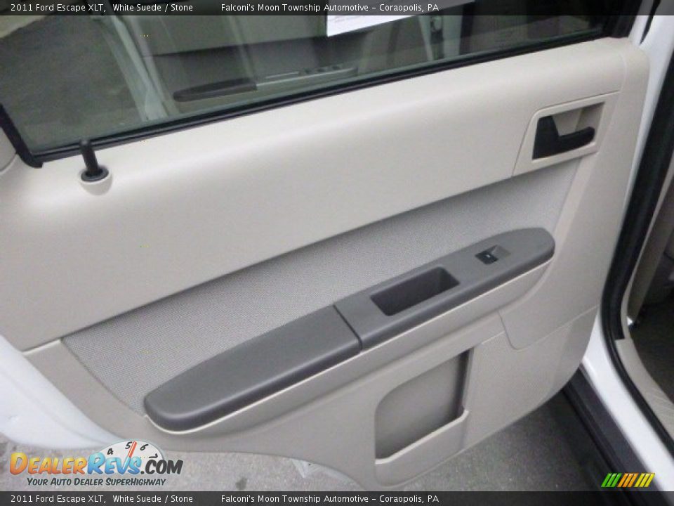 2011 Ford Escape XLT White Suede / Stone Photo #18