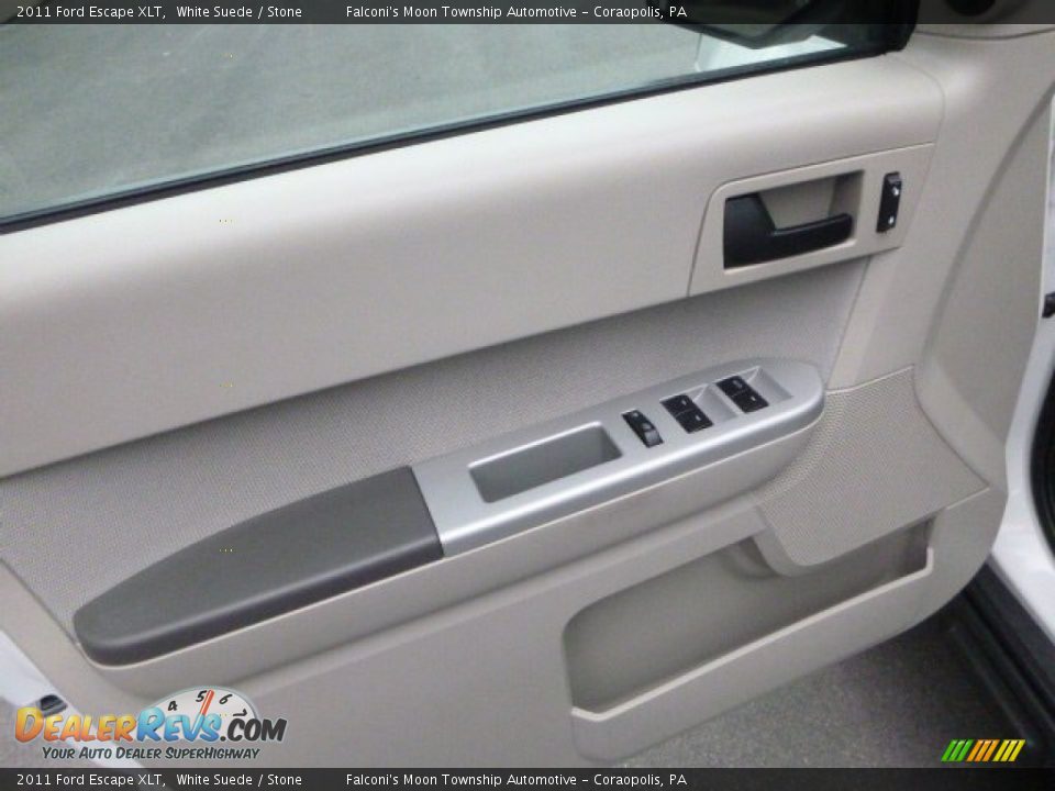 2011 Ford Escape XLT White Suede / Stone Photo #19