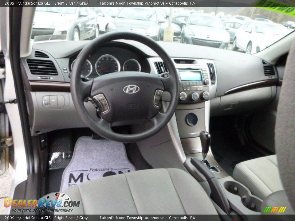 2009 Hyundai Sonata GLS Bright Silver / Gray Photo #17