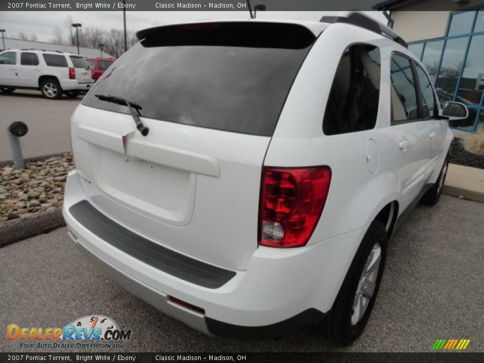 2007 Pontiac Torrent Bright White / Ebony Photo #2