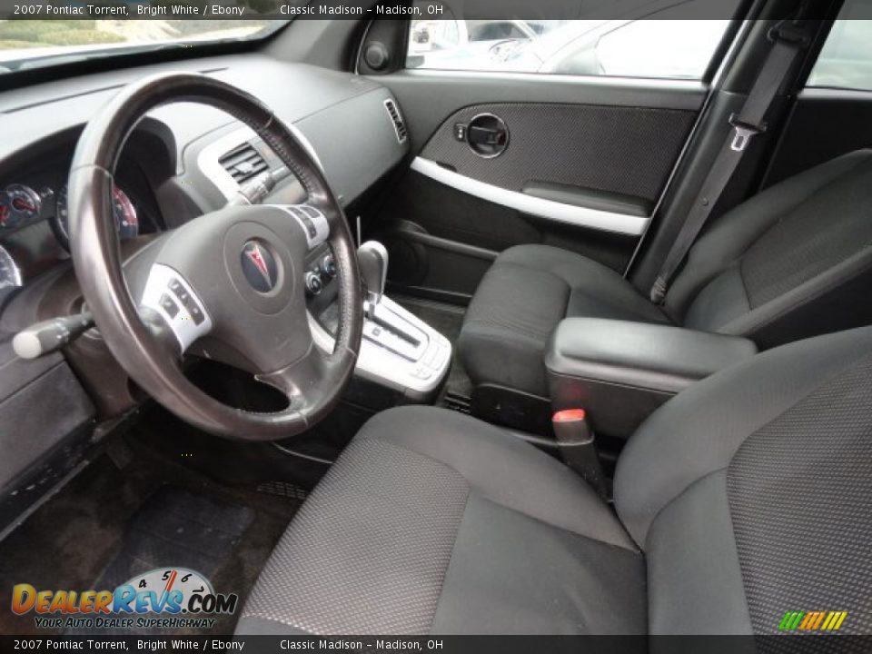 2007 Pontiac Torrent Bright White / Ebony Photo #4