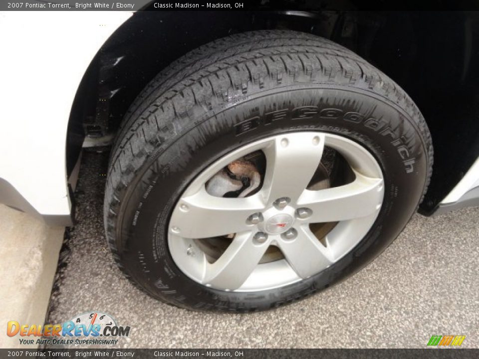 2007 Pontiac Torrent Bright White / Ebony Photo #6